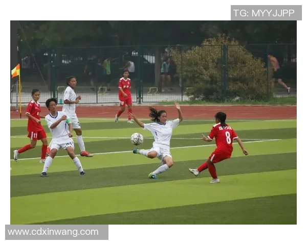 对话刘娜：回顾她的足球生涯与成长历程的精彩瞬间